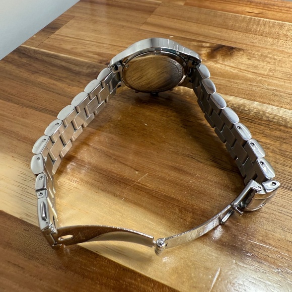 Michael Kors Women’s Watch MK5428 (Runway Silver Dial Silver Steel Strap) - Picture 4 of 7